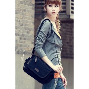 canvas and leather shoulder bag