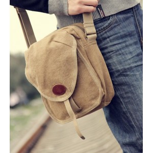 khaki canvas messenger bag